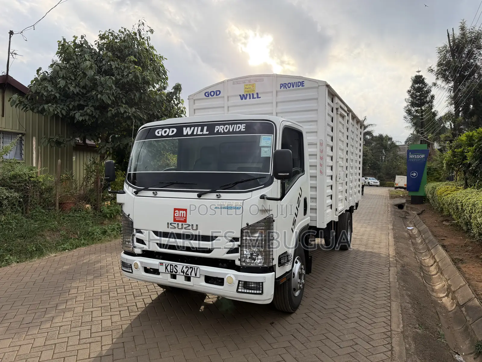 Isuzu NQR 2025 White