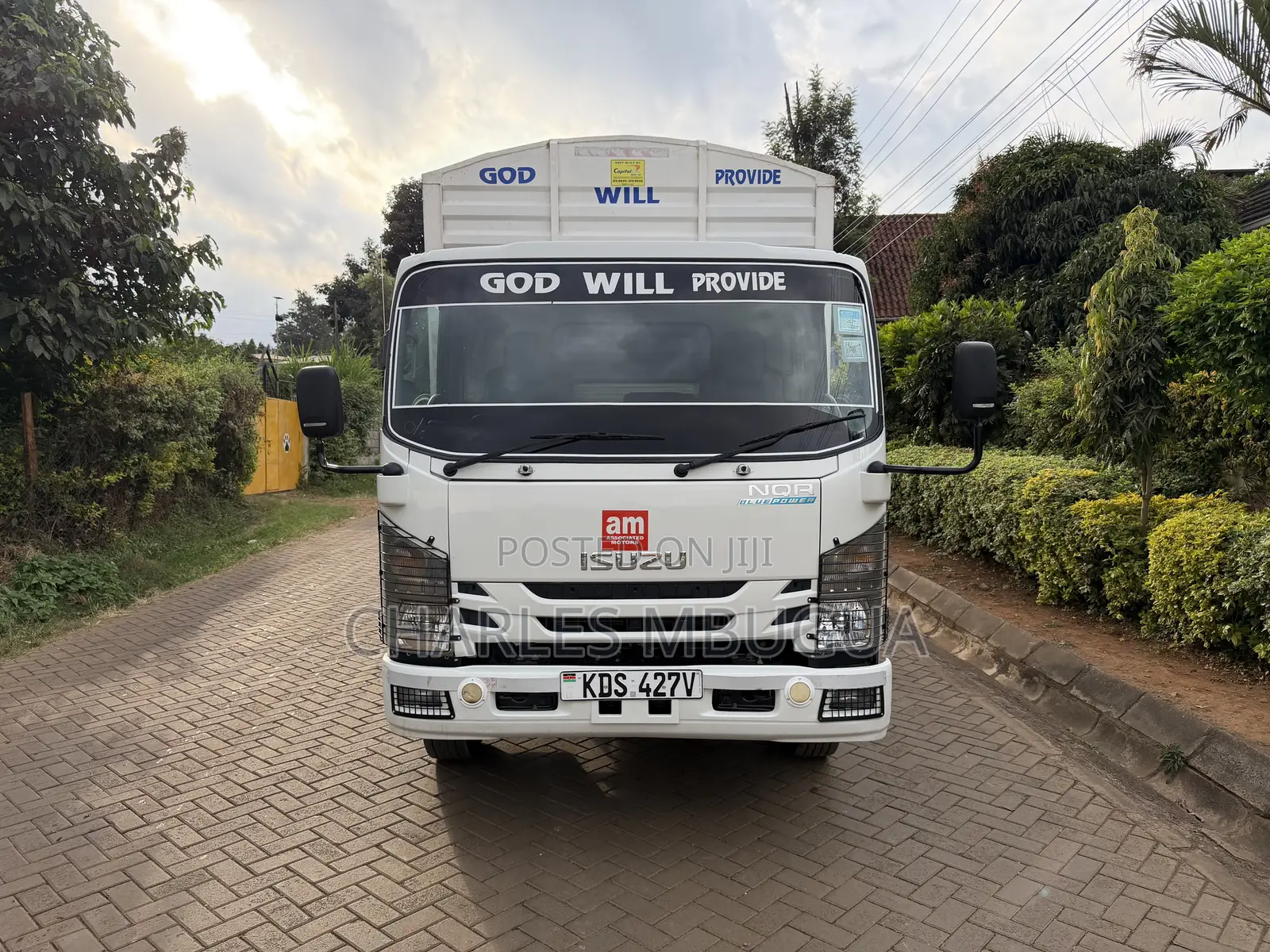 Isuzu NQR 2025 White