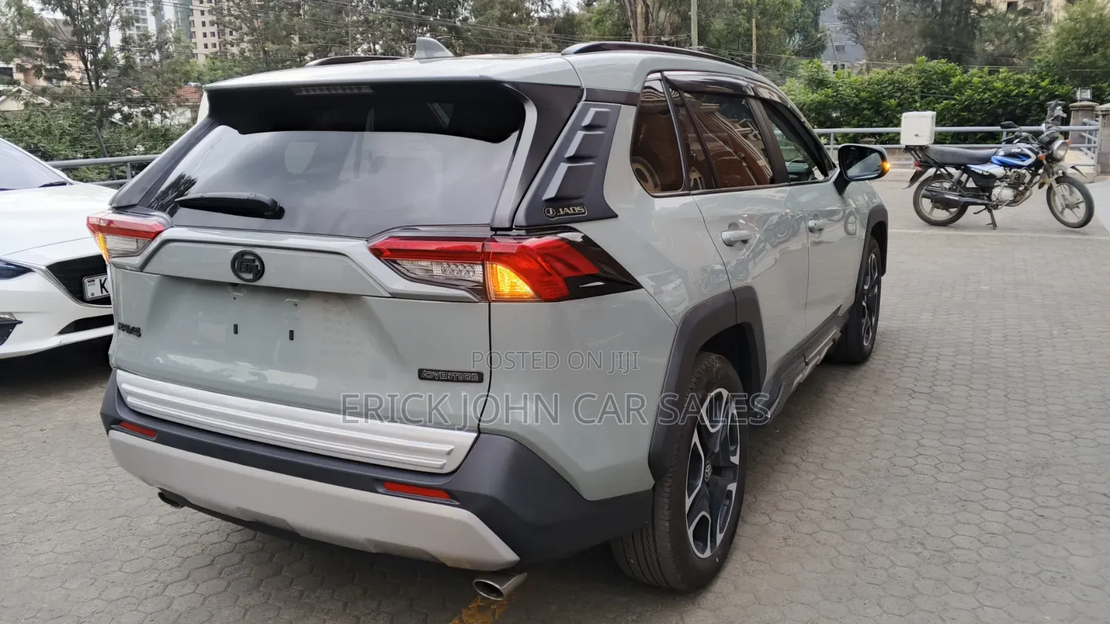 Toyota RAV4 Adventure 2019 Green