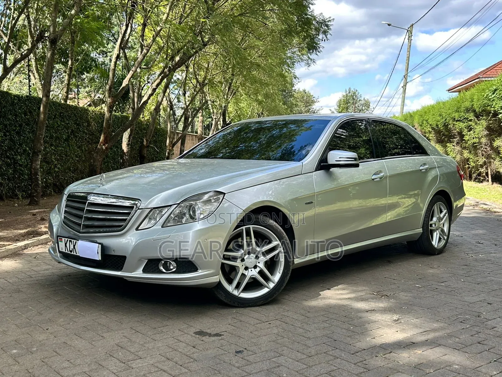 Mercedes-Benz E250 2009 Silver
