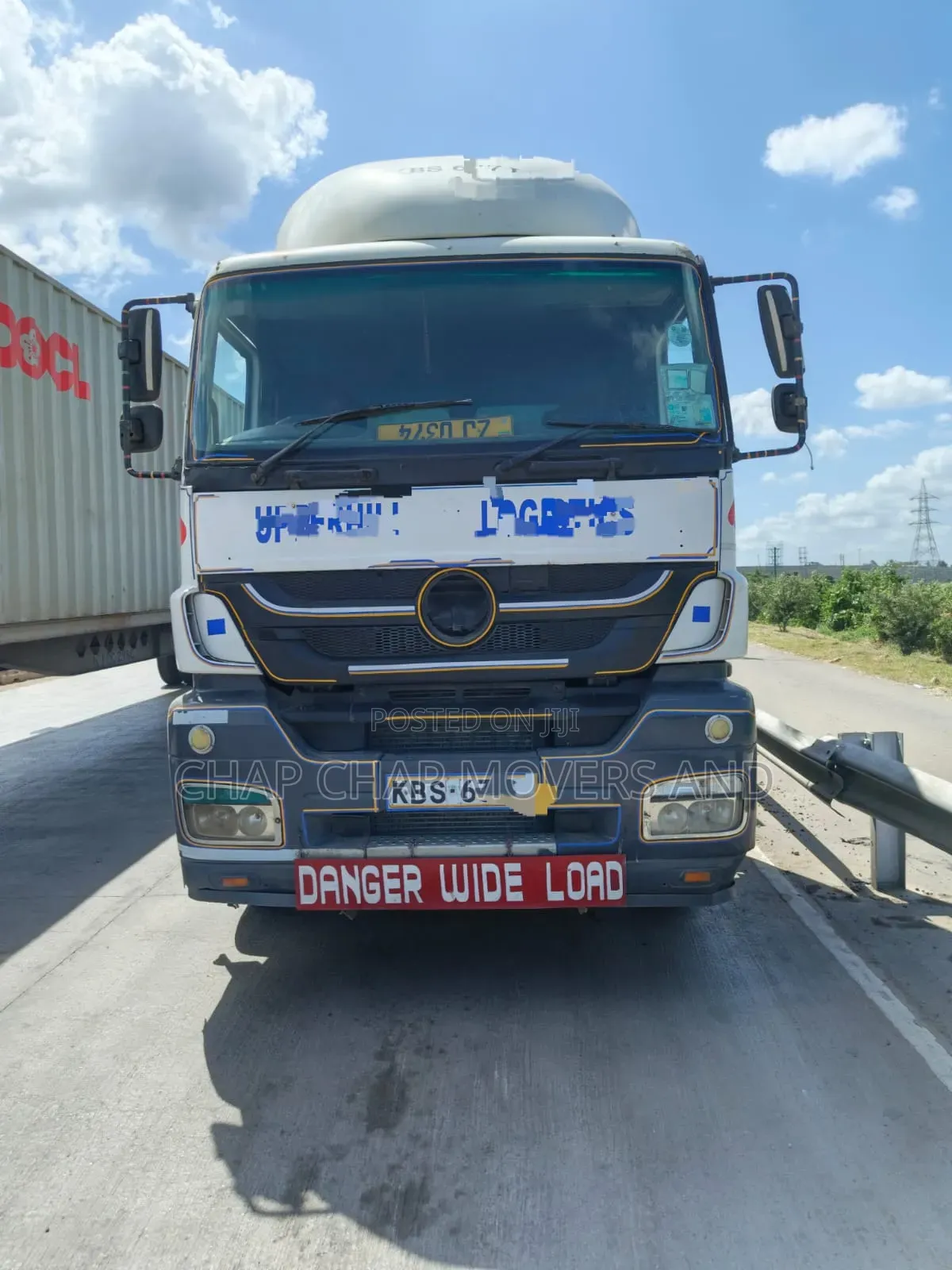 Flat Beds Trailer Available for Bulky Transport Services