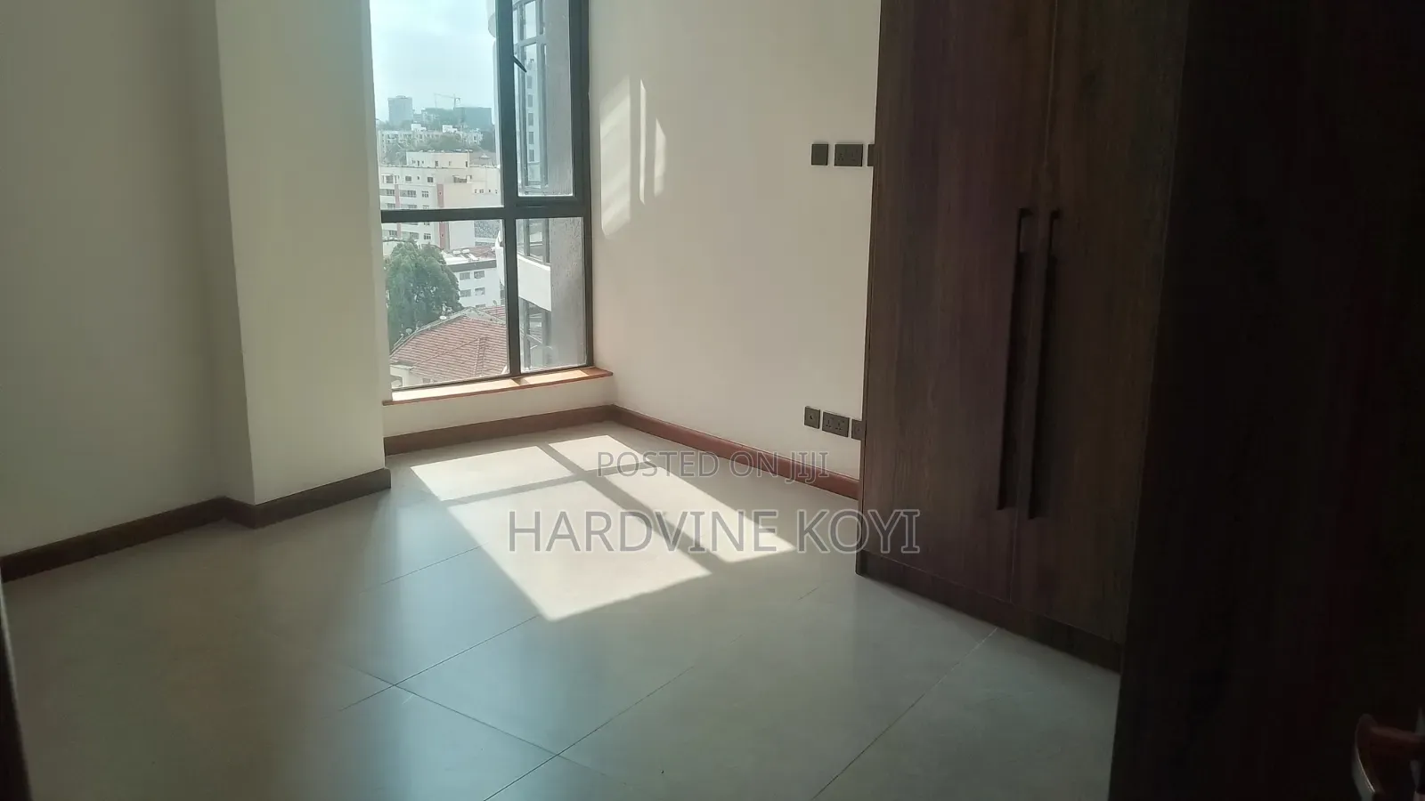 4bdrm Apartment in Riverside Drive for rent