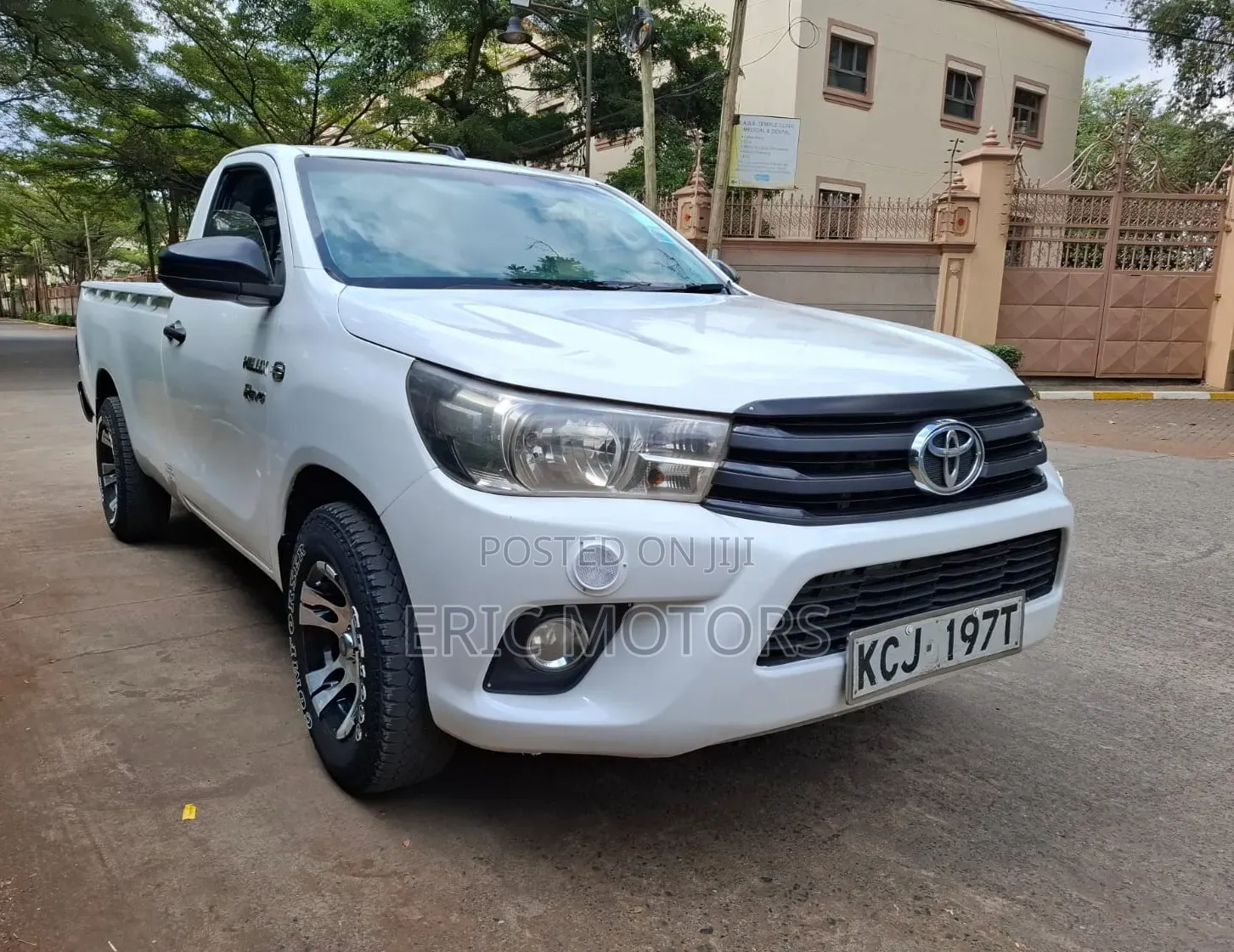 Toyota Hilux 2016 Off white