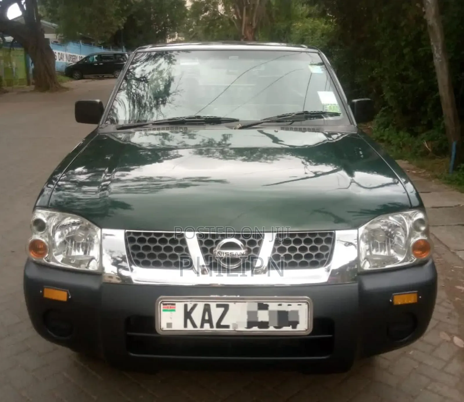 Nissan Hardbody 2009 Green