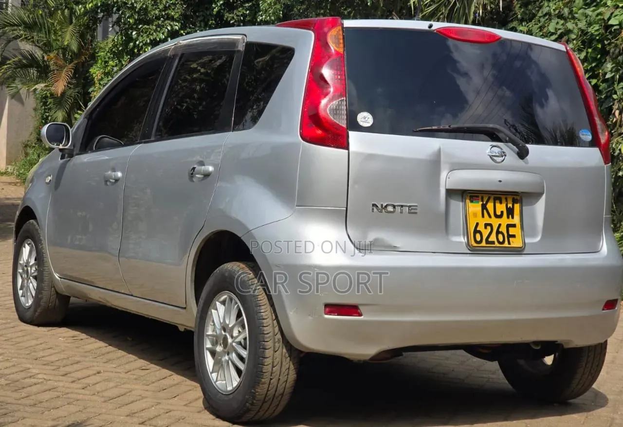 Nissan Note 2013 Silver