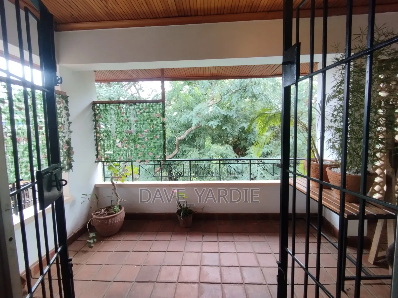 4bdrm Block of Flats in State House Area for sale