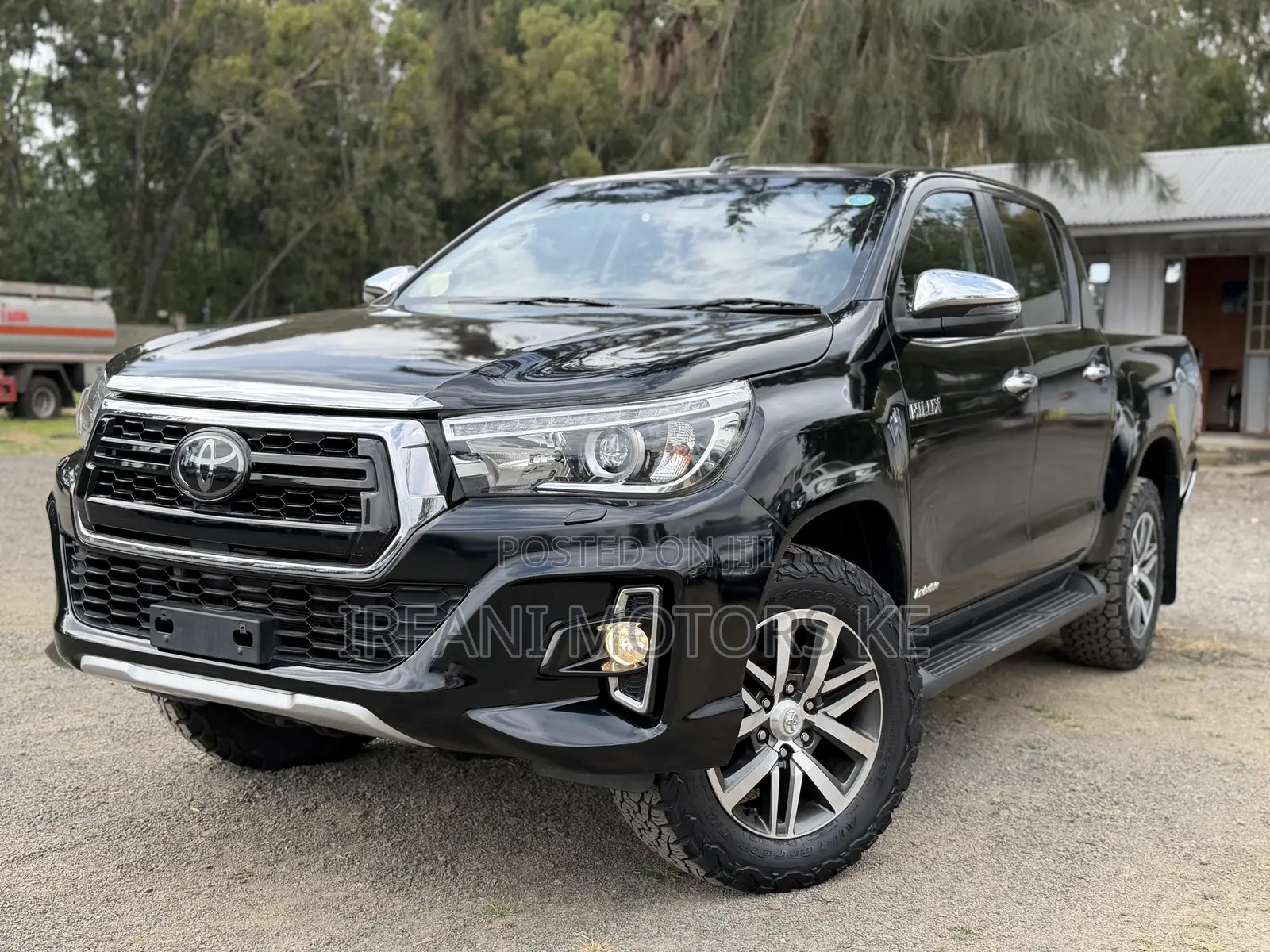 Toyota Hilux Revo Double Cab Deisel 2.4 AWD 2018 Black