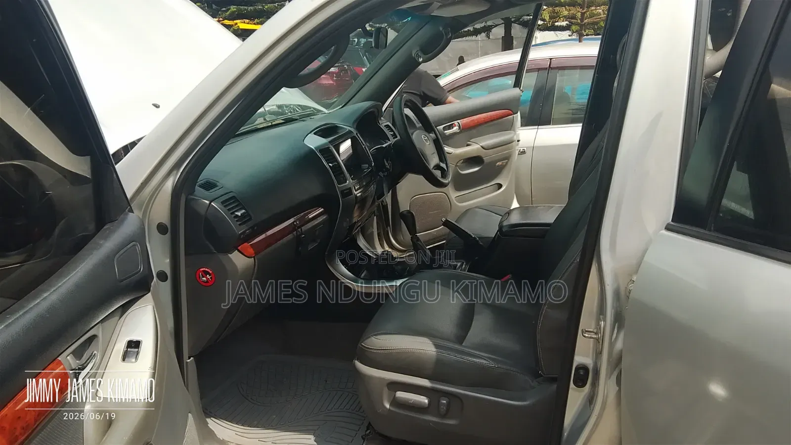 Toyota Land Cruiser Prado 2011 Silver