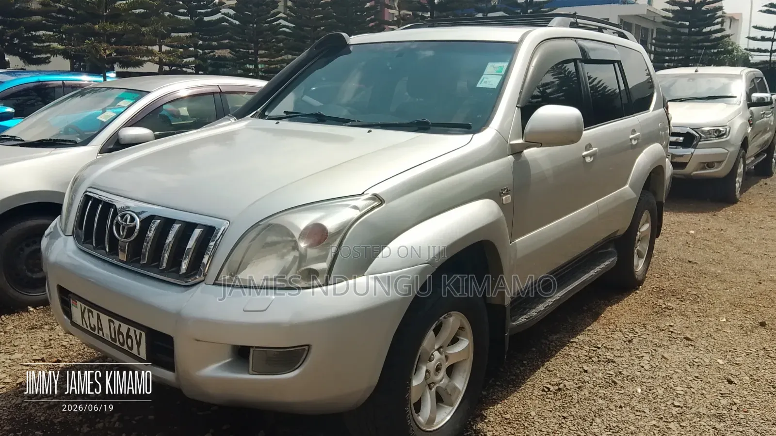 Toyota Land Cruiser Prado 2011 Silver