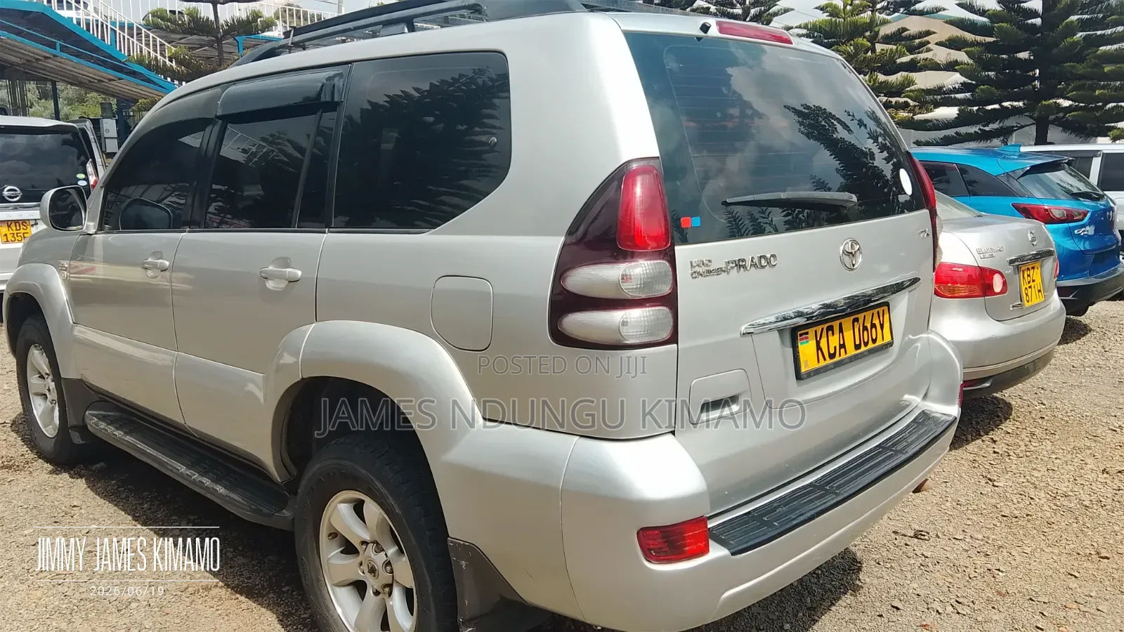 Toyota Land Cruiser Prado 2011 Silver
