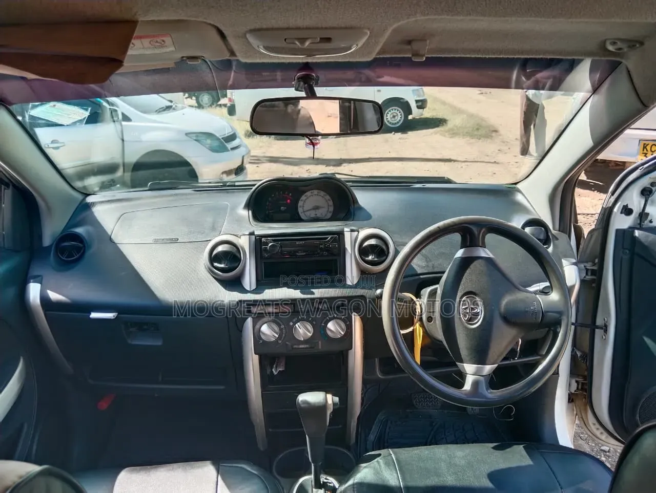 Toyota IST 2005 Brown
