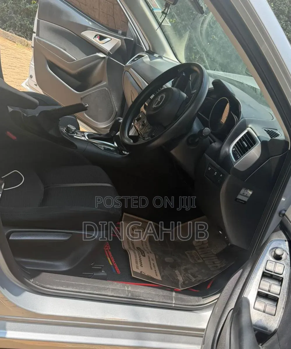 Mazda Axela 2017 Silver