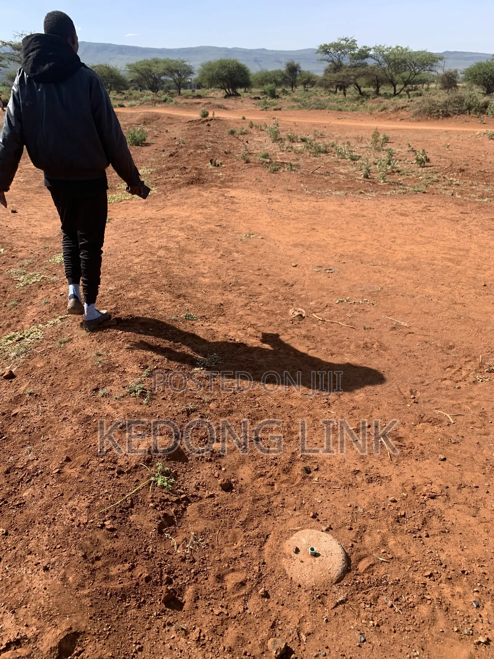1/2 Acre Ewuaso Kedong Touching Tarmac