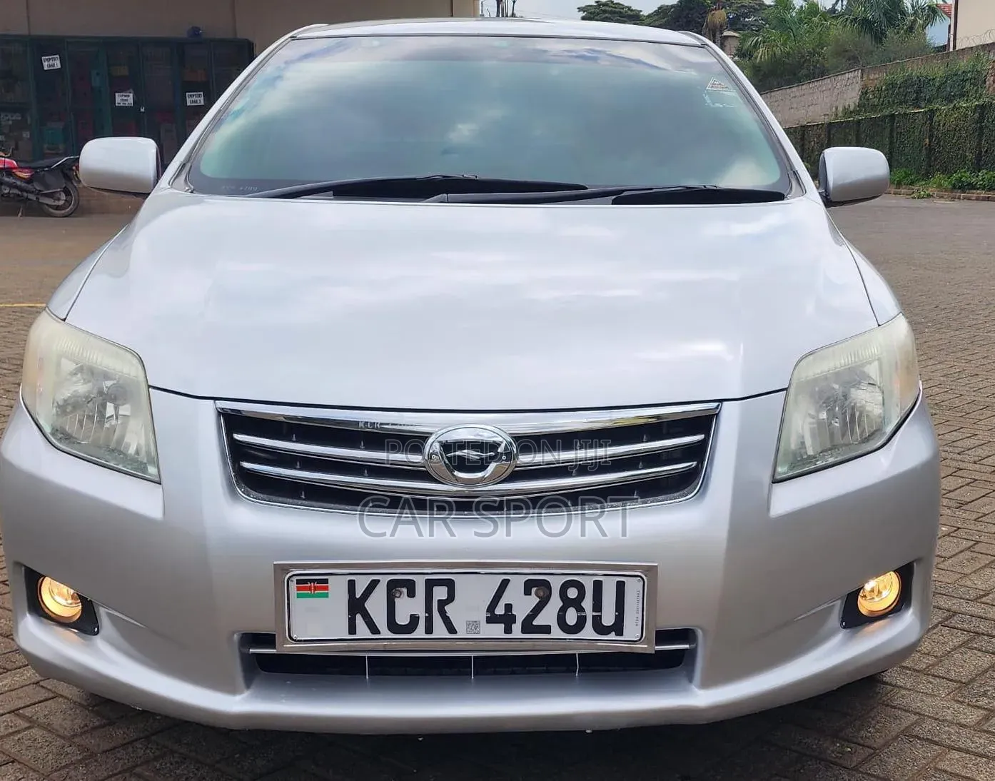 Toyota Axio 2011 Silver