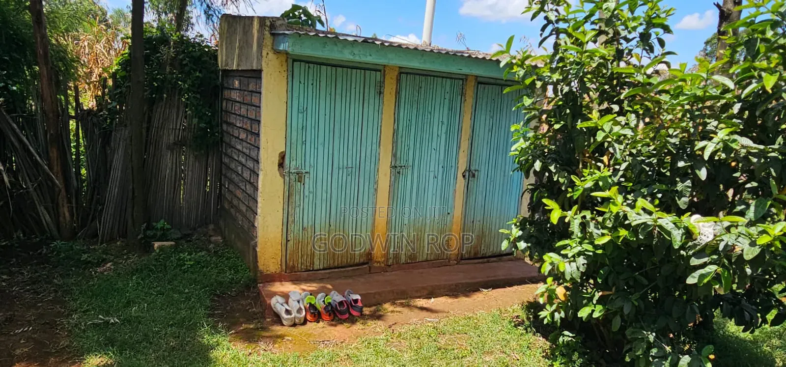 2bdrm House in Kuinet for sale