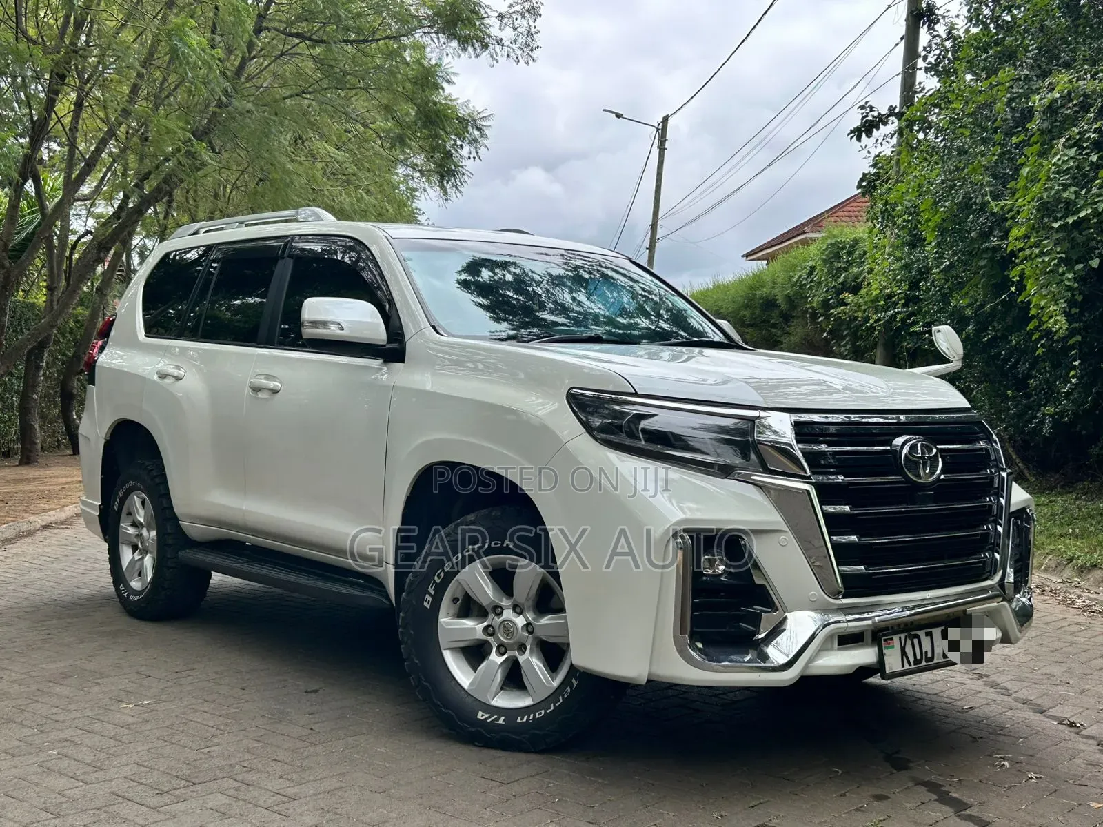 Toyota Land Cruiser Prado 2016 White