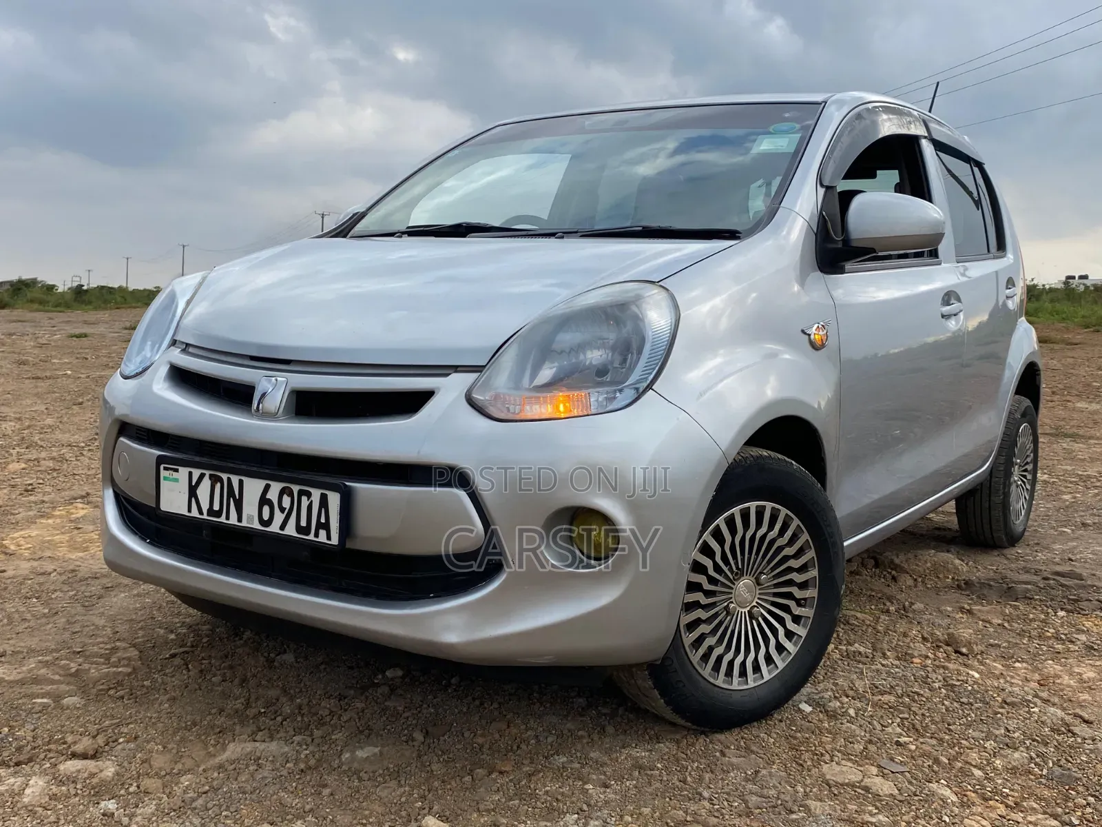 Toyota Passo 2016 Silver