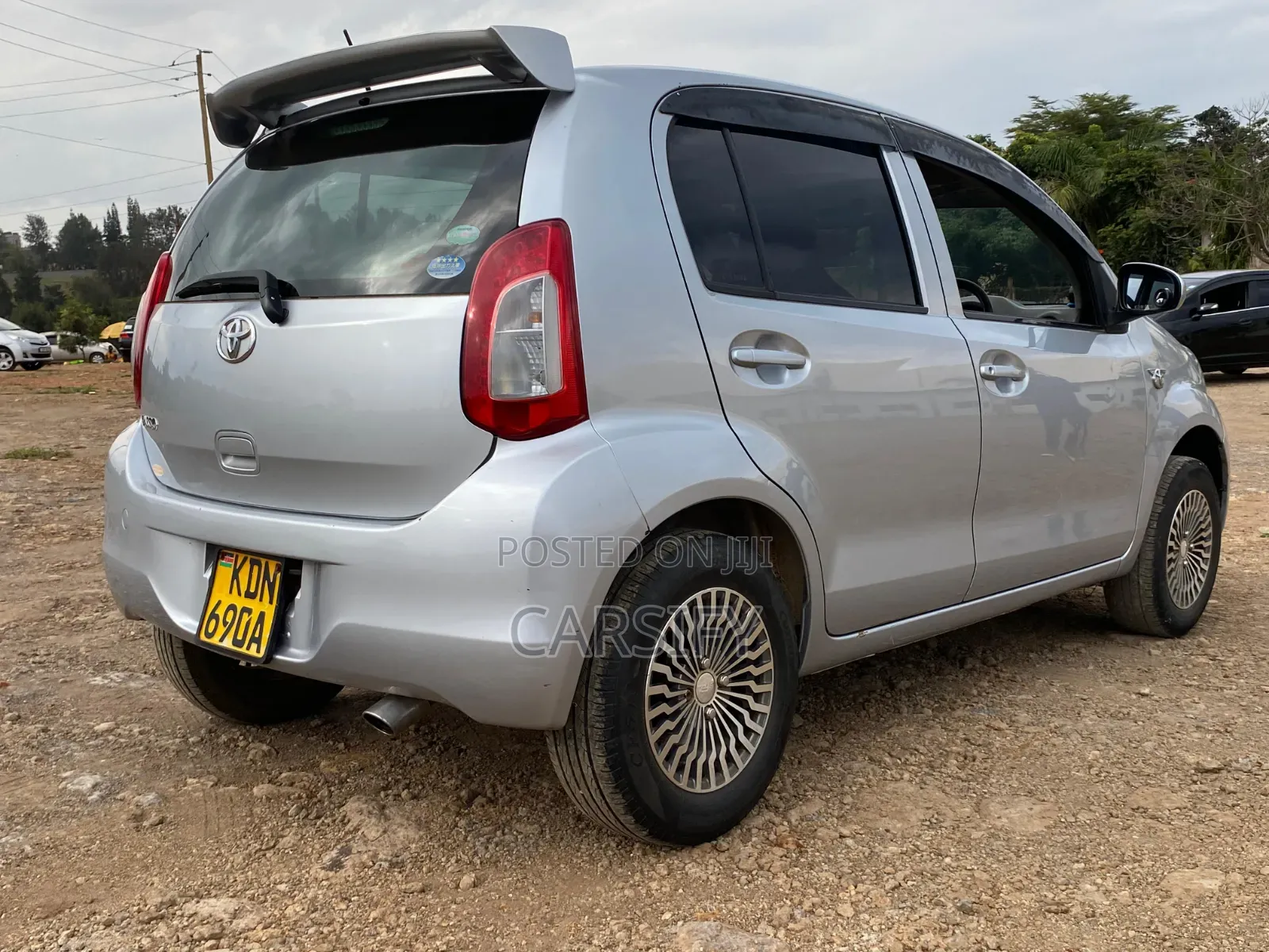 Toyota Passo 2016 Silver