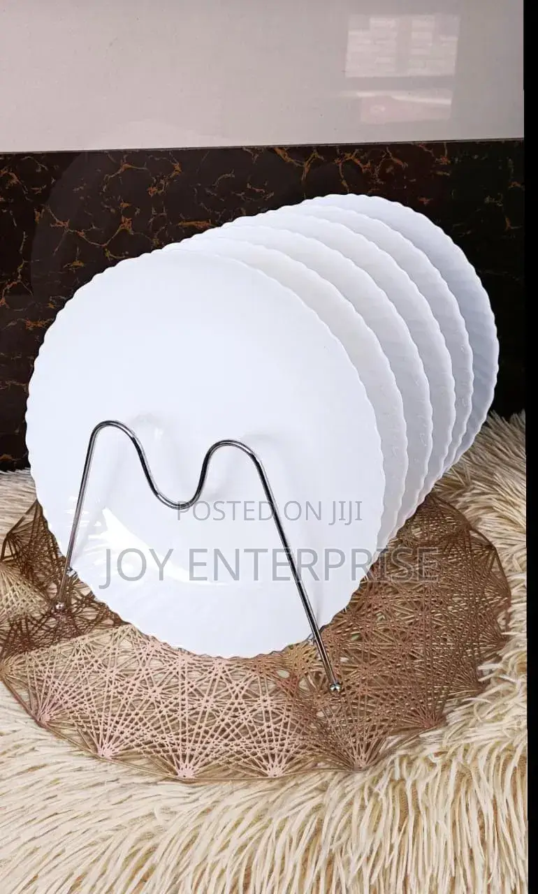 10.5 Ivory Dinner Plate