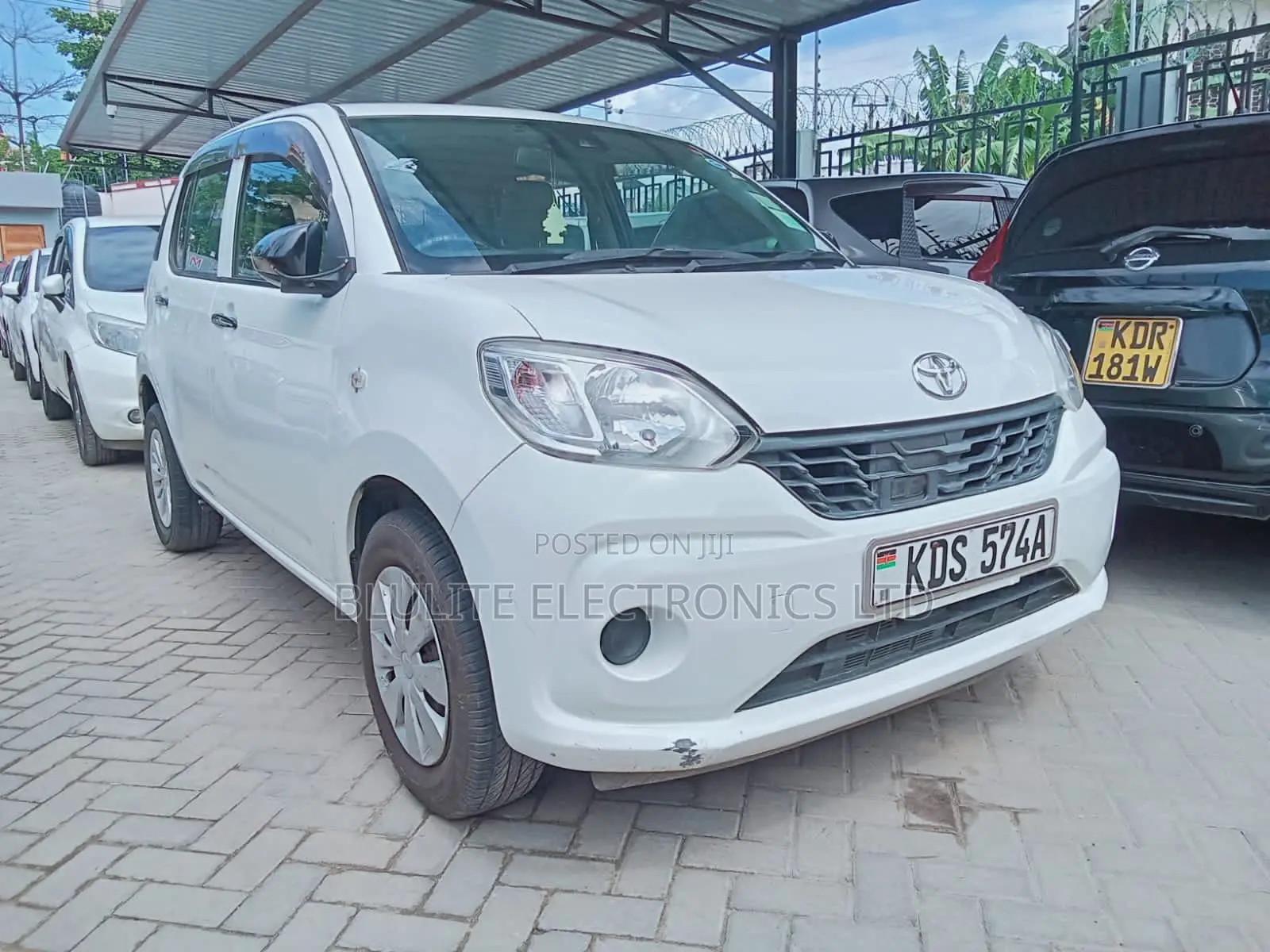 Toyota Passo 2017 White