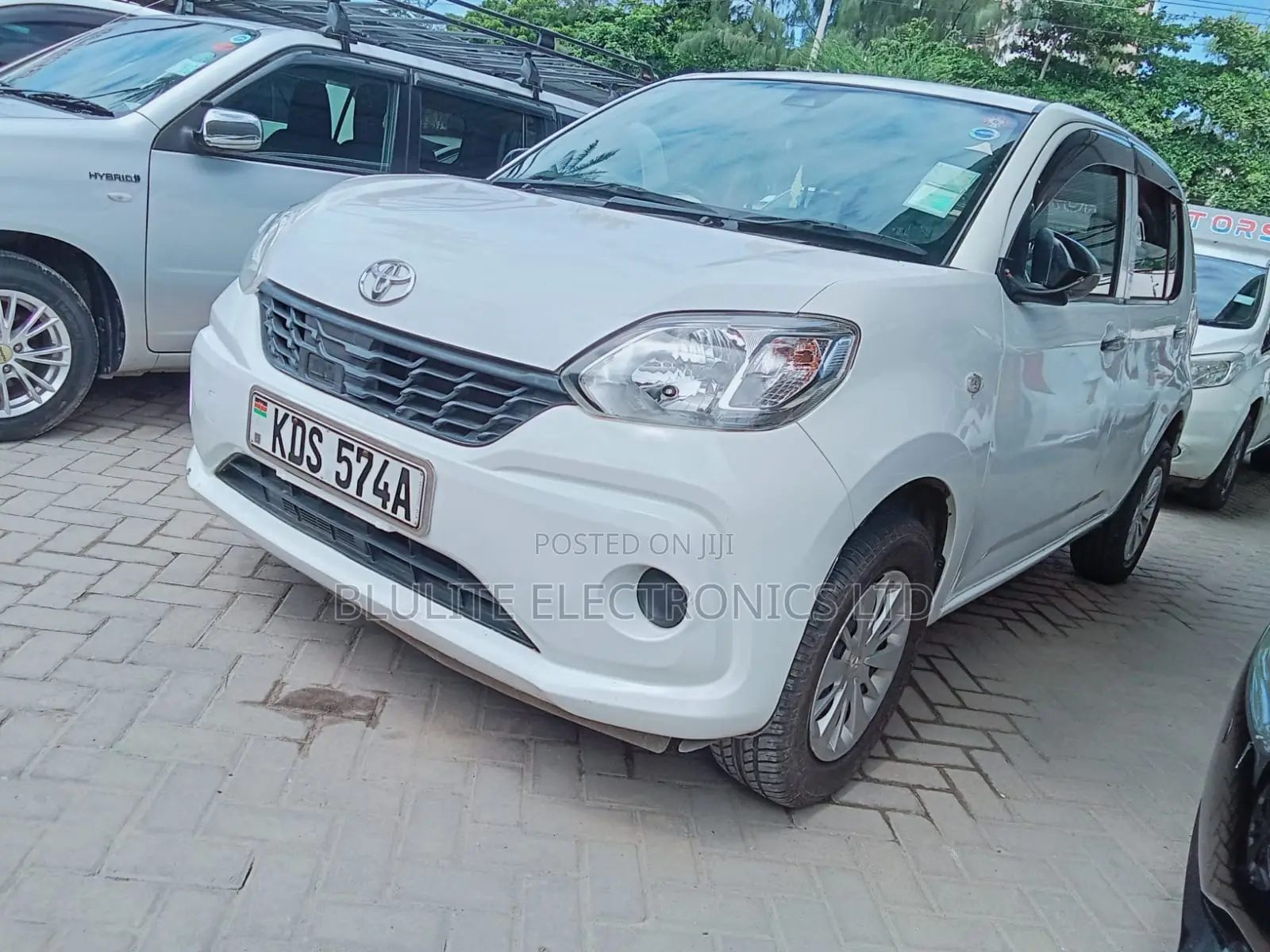 Toyota Passo 2017 White