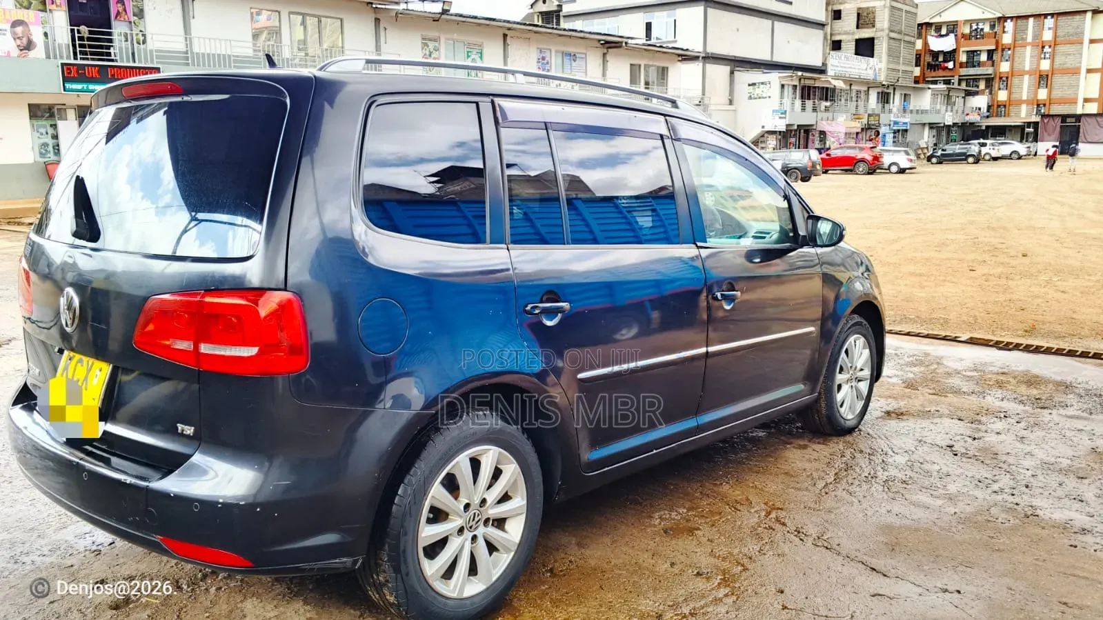 Volkswagen Touran 2013 Black