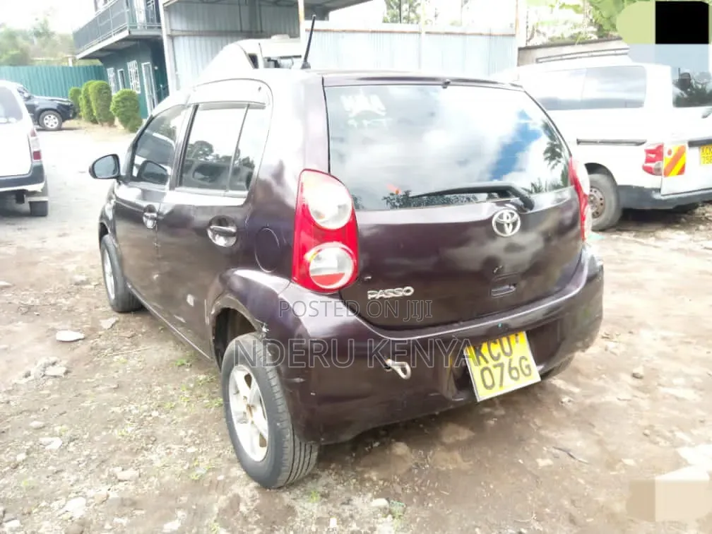 Toyota Passo 1.0 FWD 2012 Brown