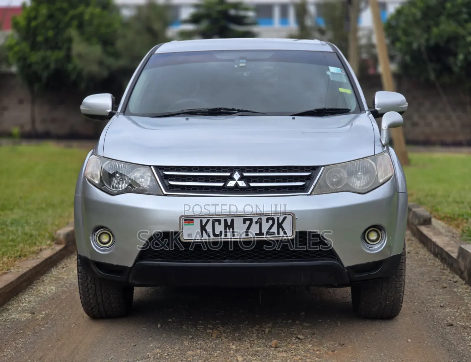 Mitsubishi Outlander 2010 Silver