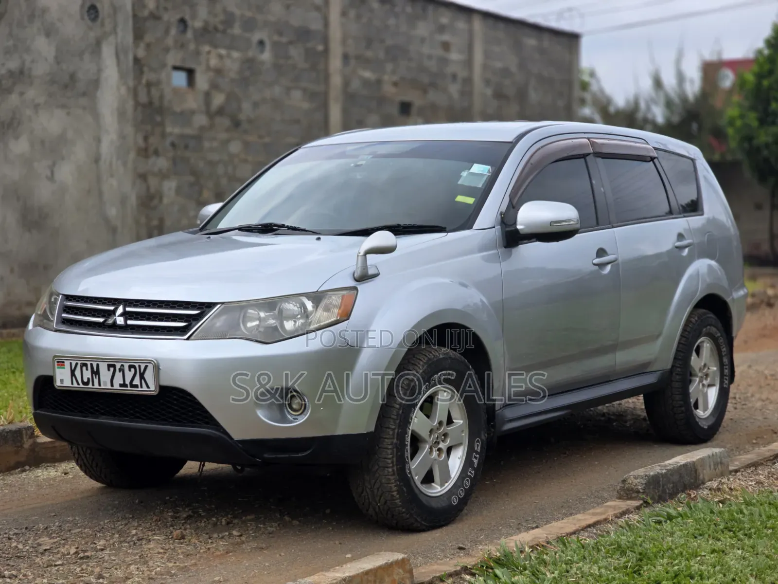 Mitsubishi Outlander 2010 Silver