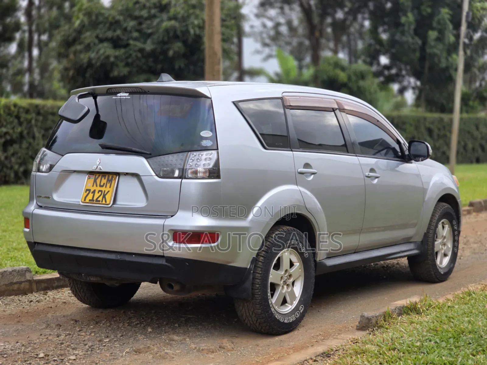 Mitsubishi Outlander 2010 Silver