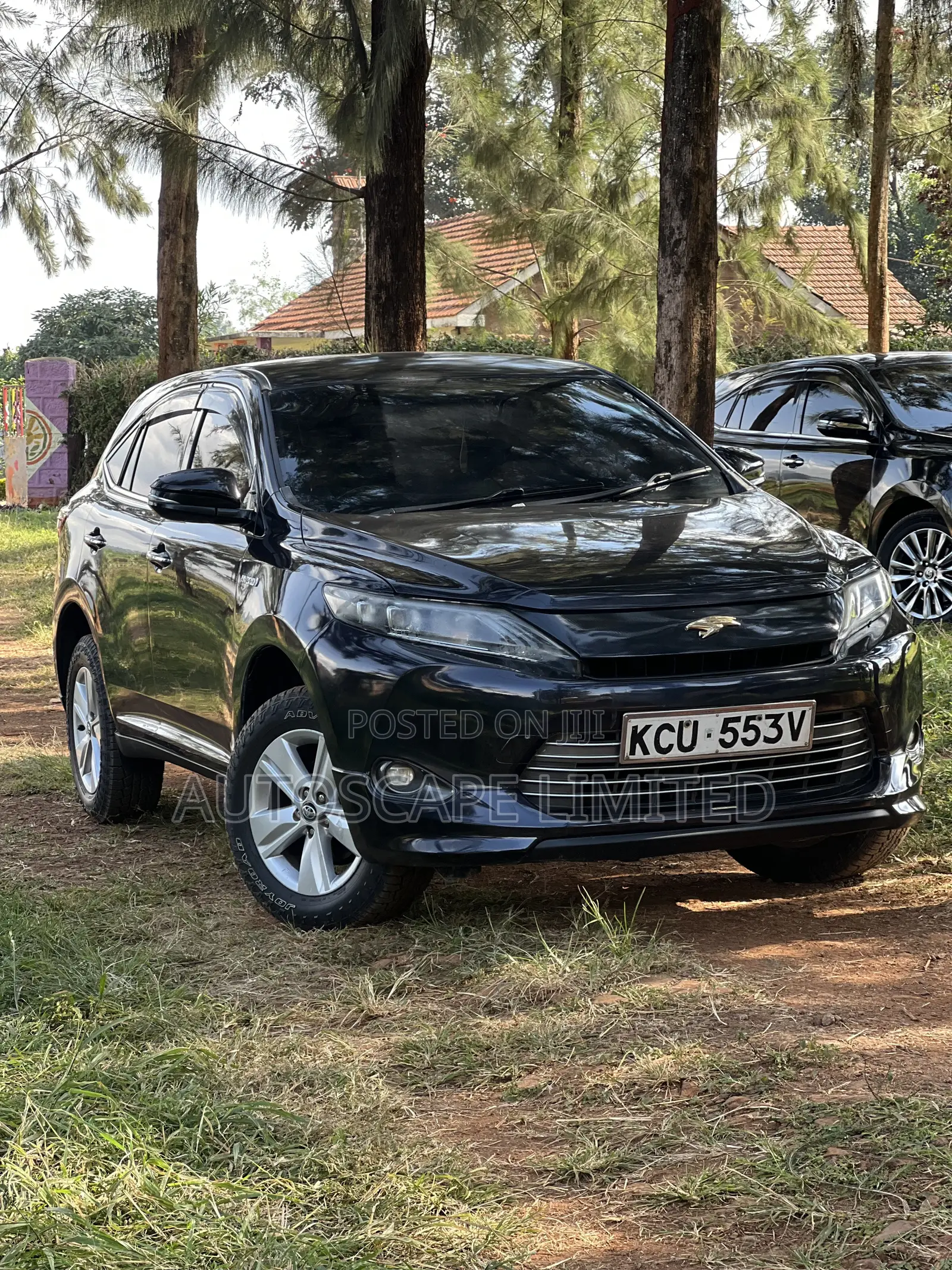 Toyota Harrier Hybrid Premium 2014 Black