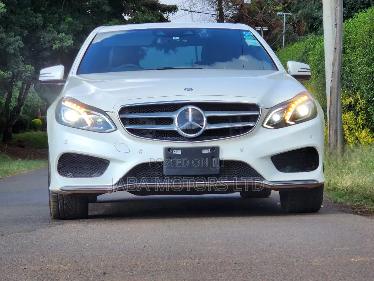 Mercedes-Benz E220 2016 White