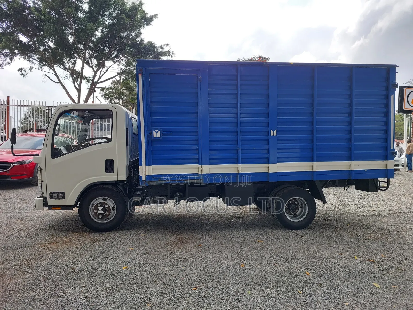 Isuzu NMR Truck