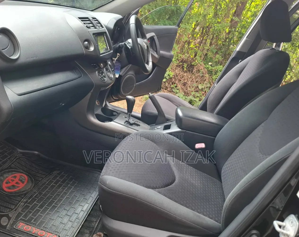 Toyota Vanguard 2013 Black