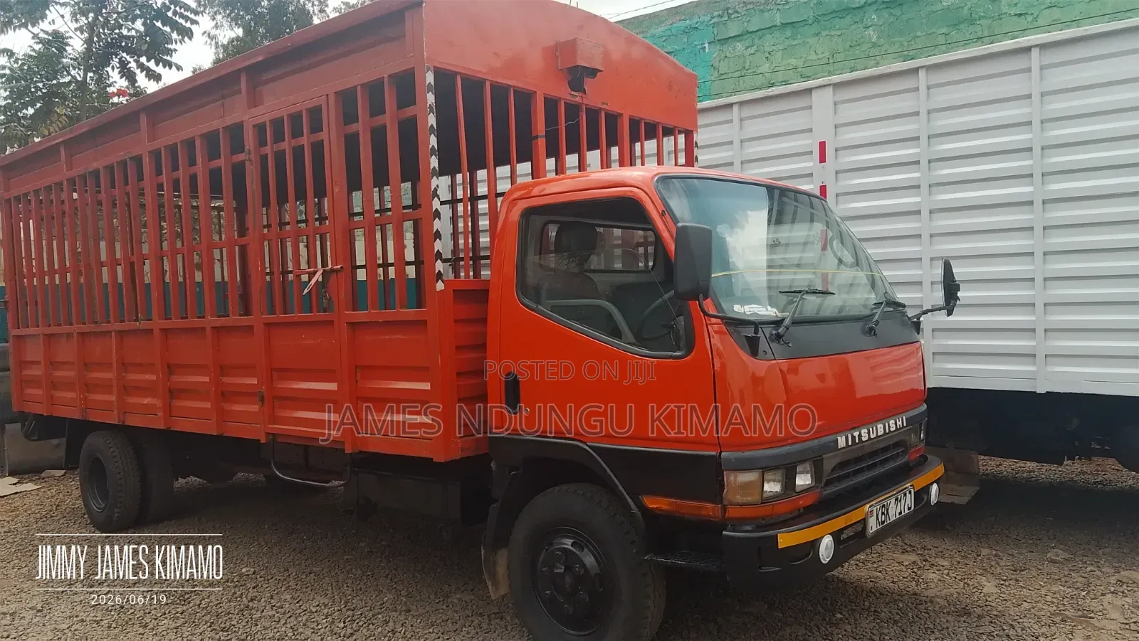 Mitsubishi Canter Hd 4d34 2009 Red