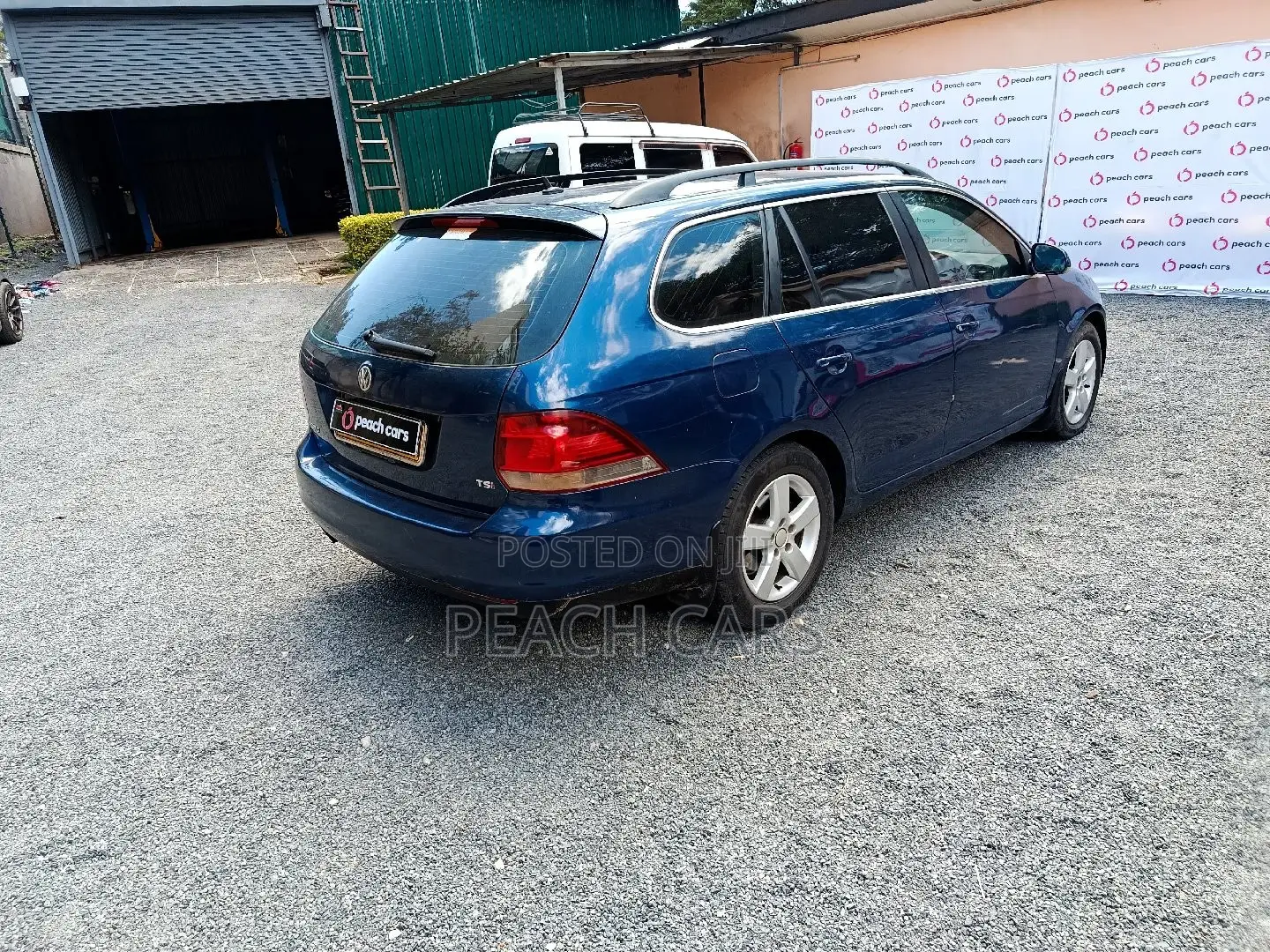 Volkswagen Golf 2012 Blue