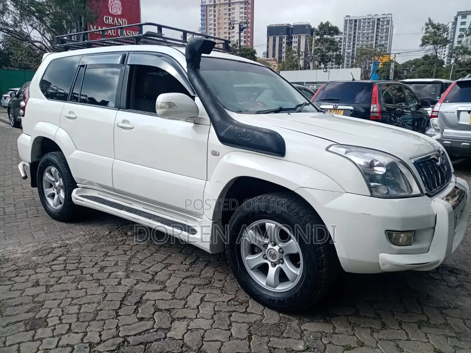Toyota Land Cruiser Prado 2004 White