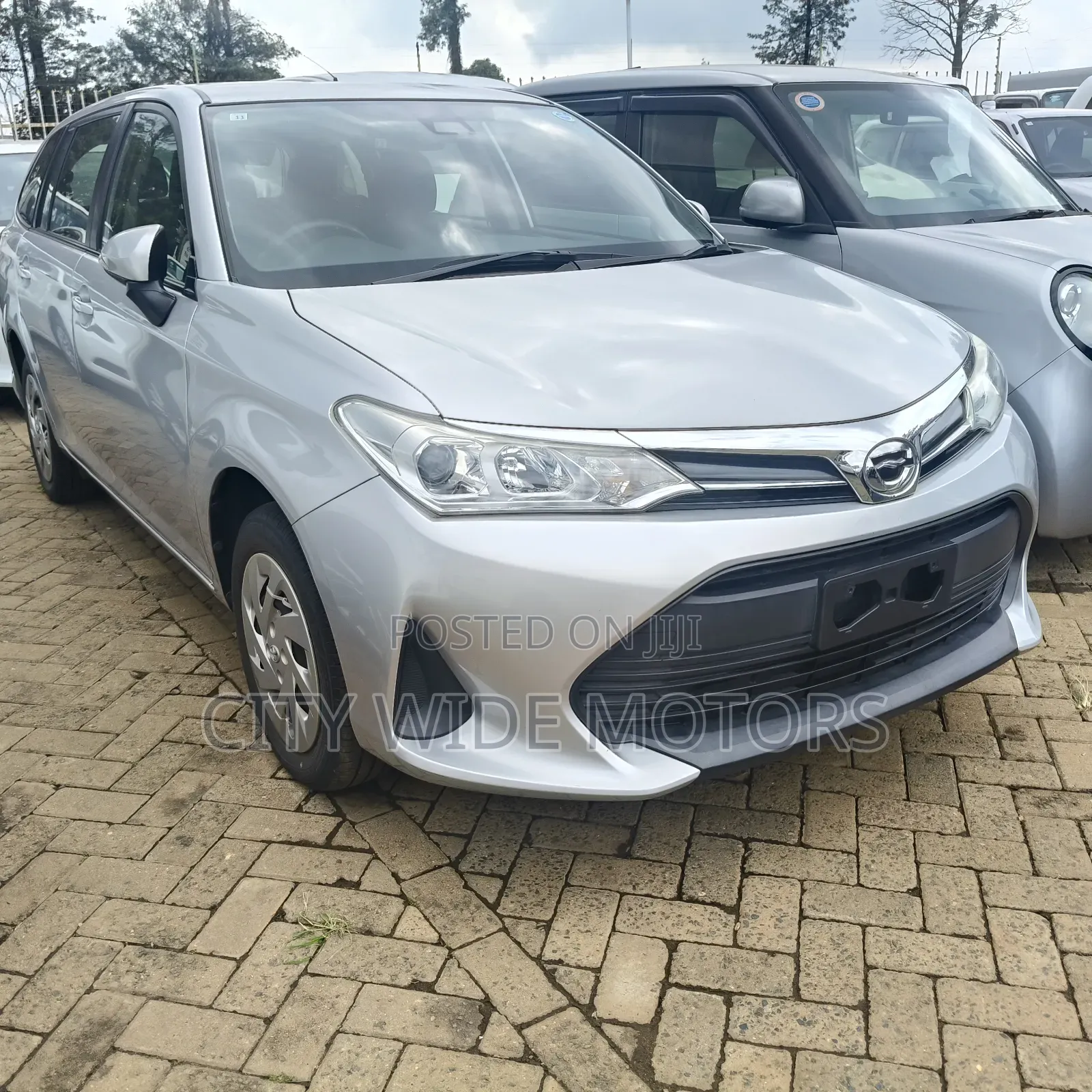 Toyota Corolla Fielder 1.5 Petrol FWD 2018 Silver