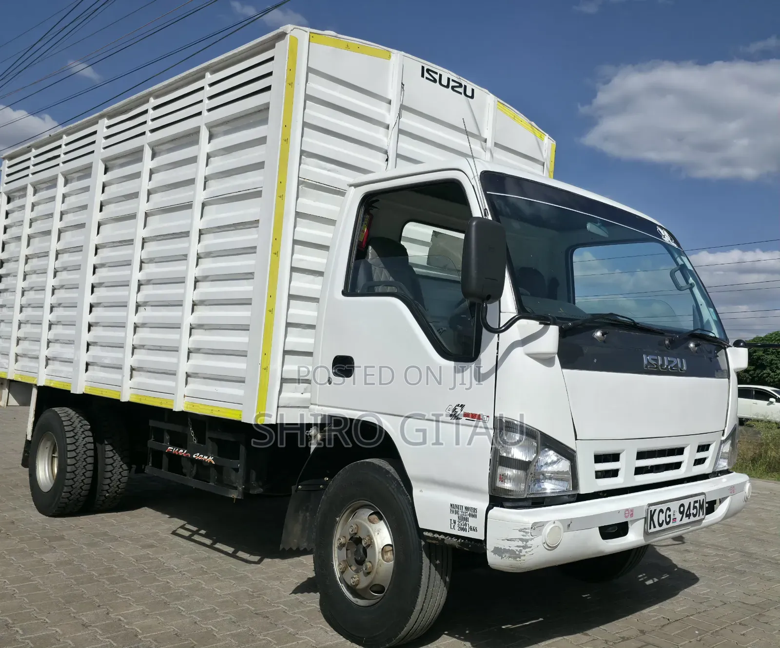 Isuzu NPR Local
