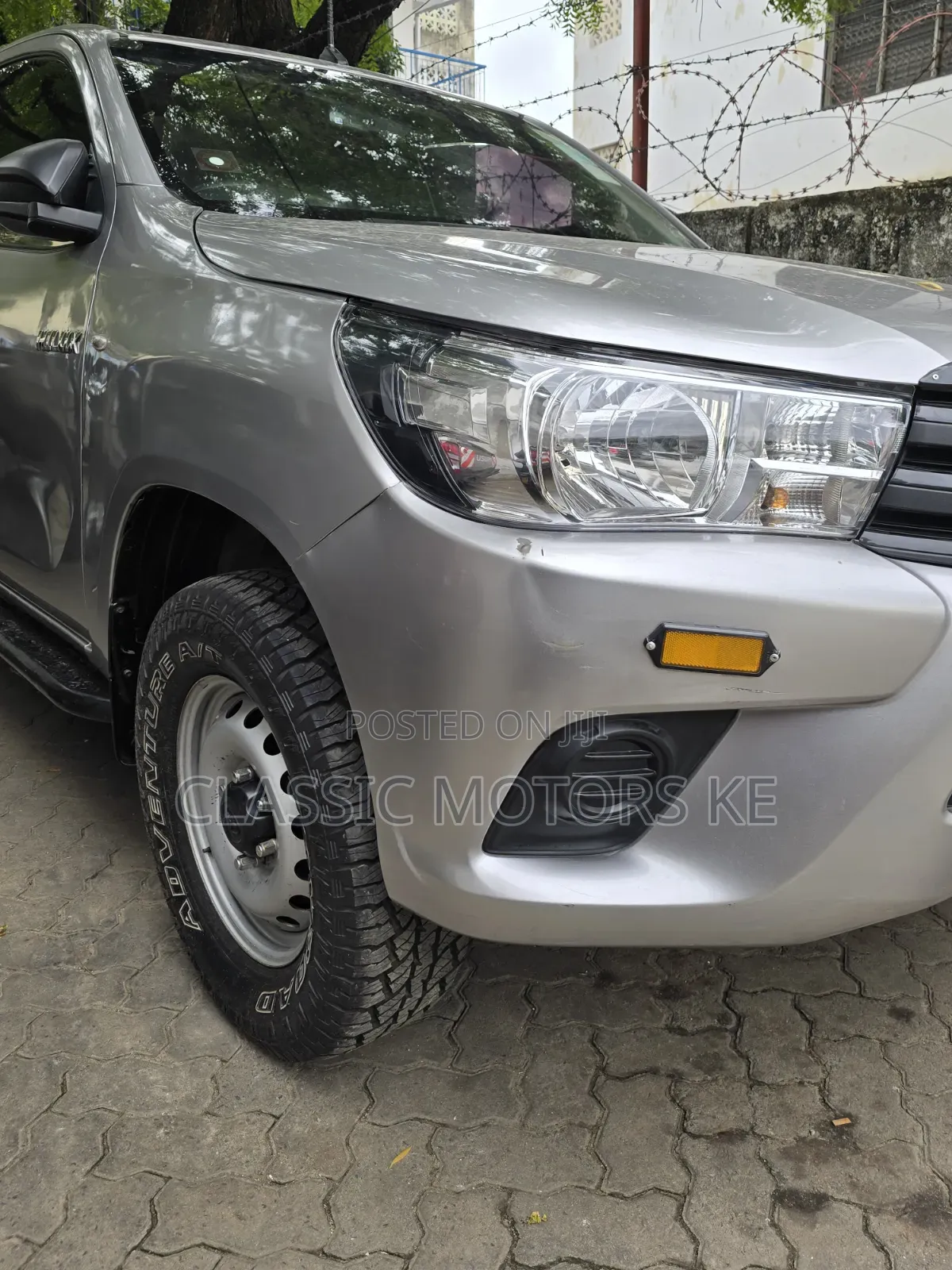 Toyota Hilux 2022 Silver
