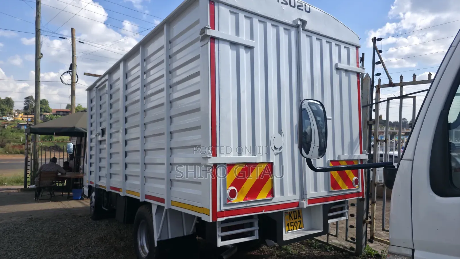 Isuzu FRR Blue Power