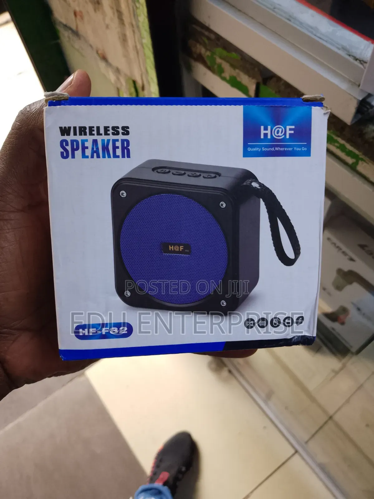 H F Wireless Speaker