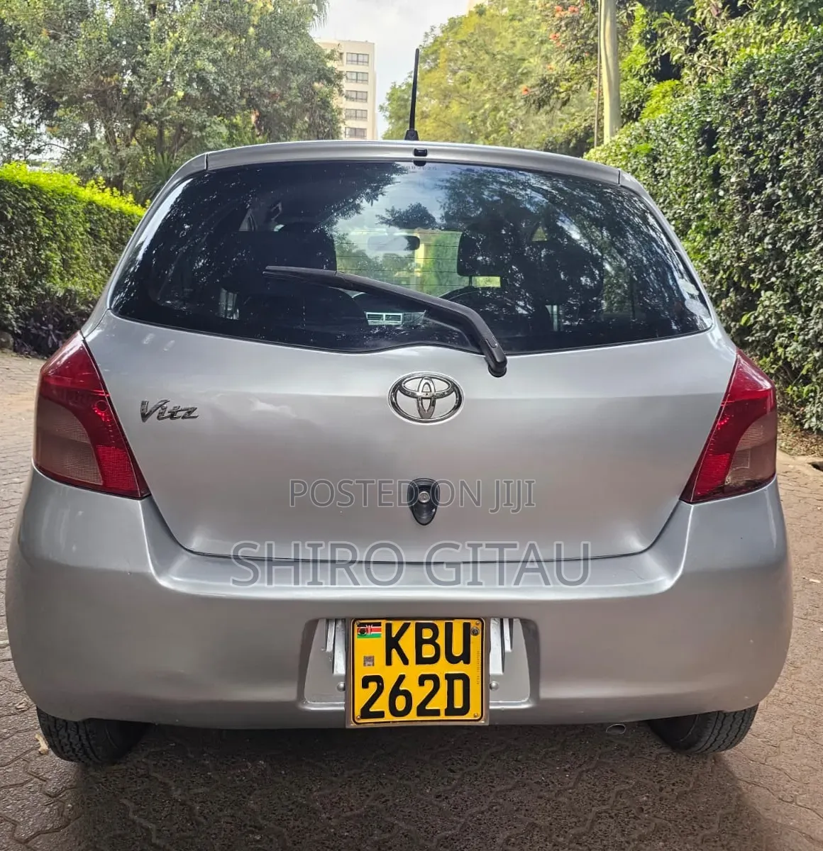 Toyota Vitz 2006 Silver