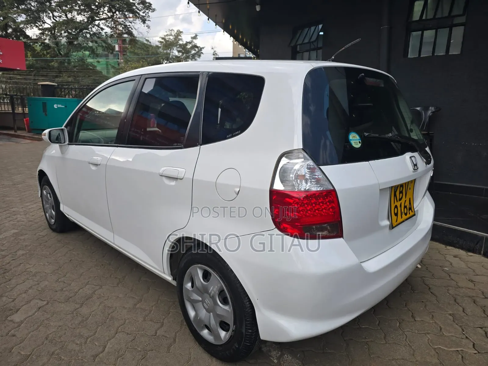 Honda Fit Aria 2005 White