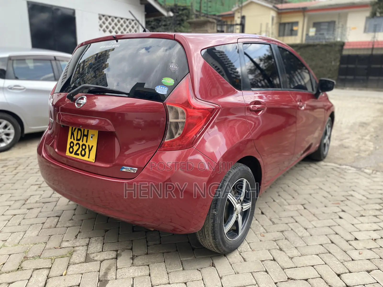 Nissan Note 2015 Red
