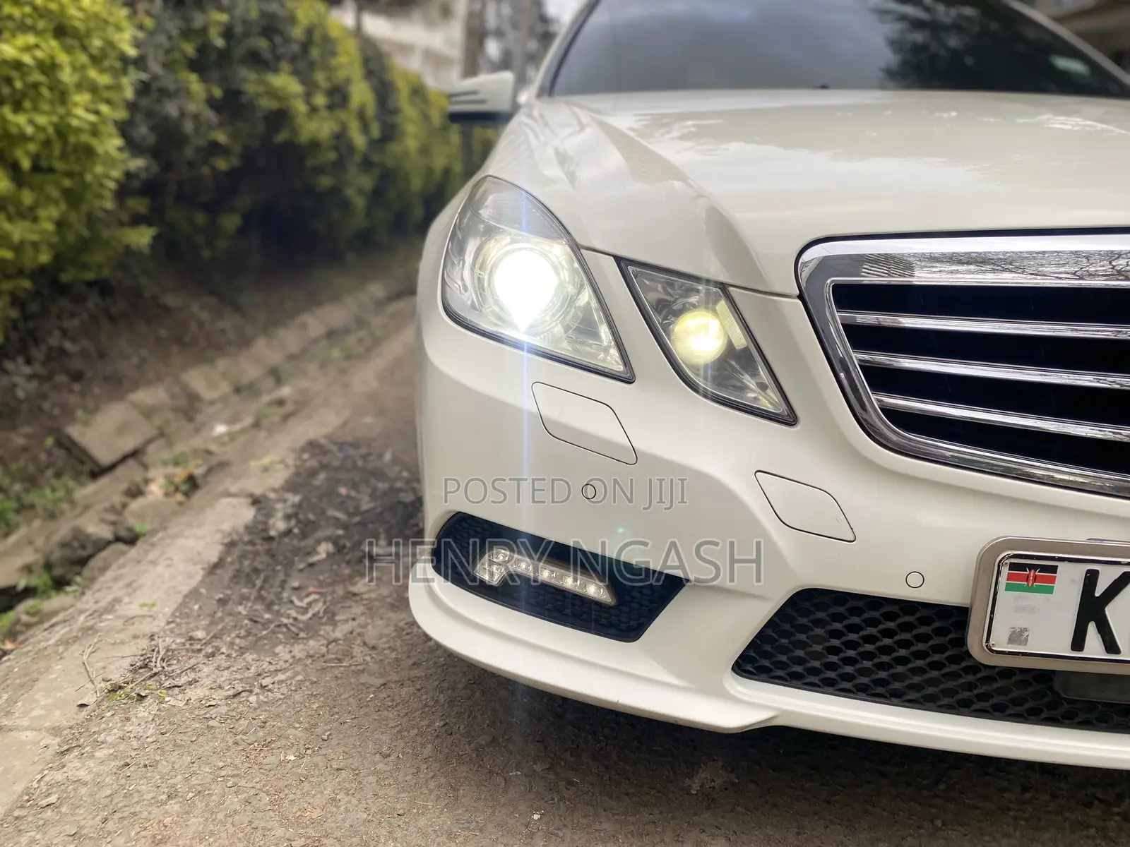 Mercedes-Benz E250 2011 Pearl