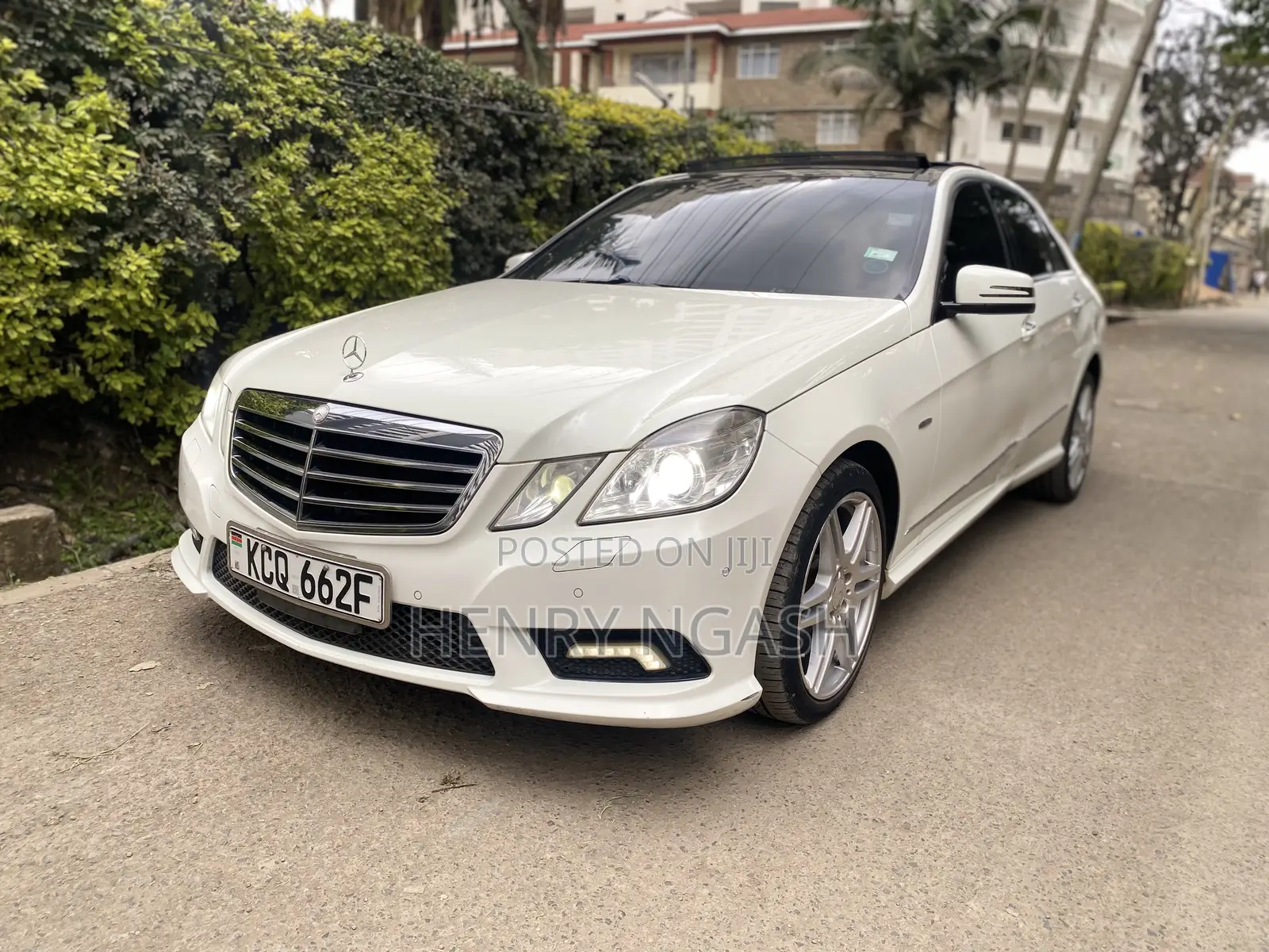 Mercedes-Benz E250 2011 Pearl