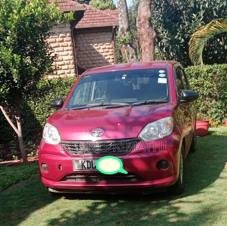 Toyota Passo 1.0 FWD 2017 Maroon