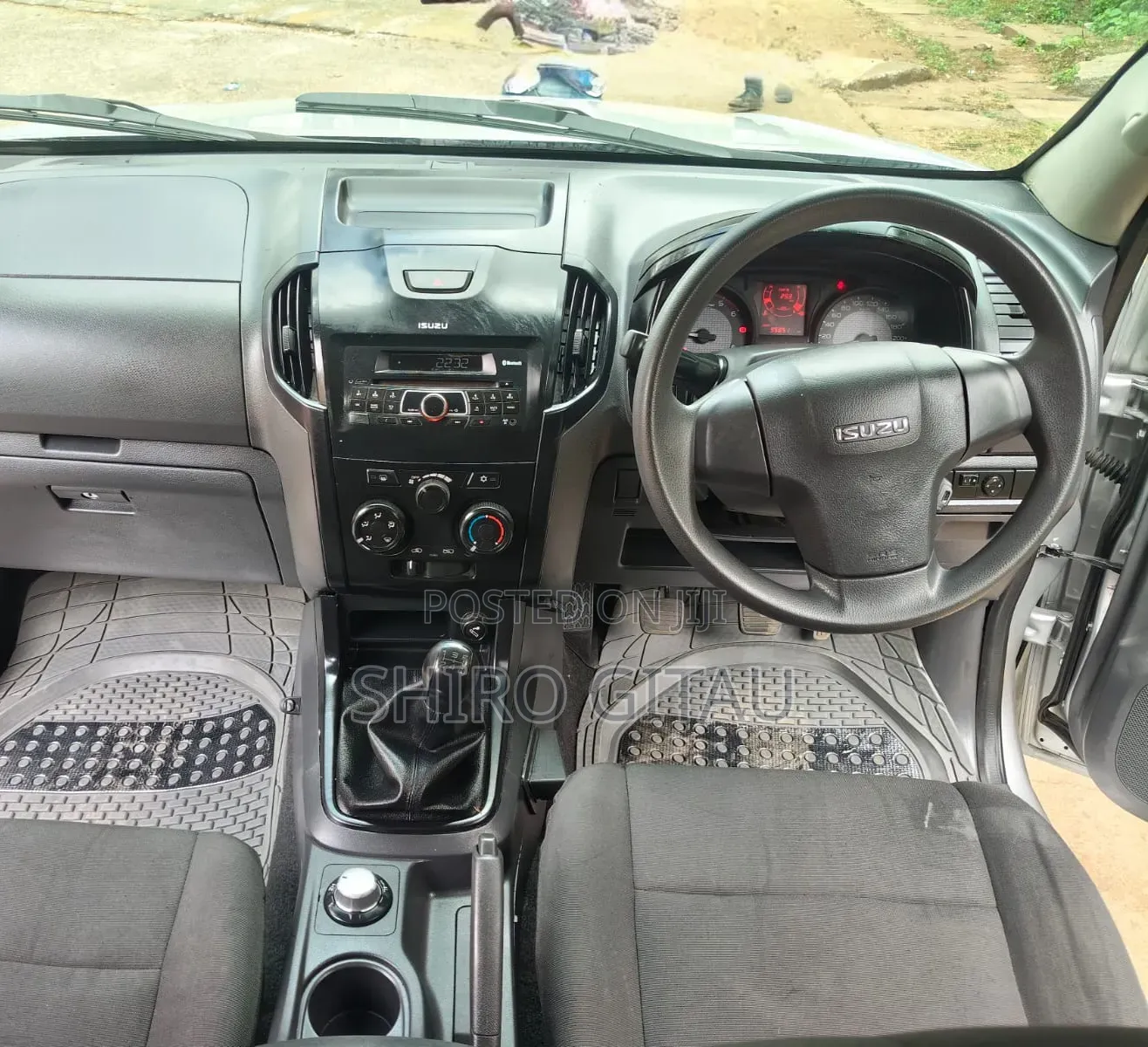 Isuzu D-MAX 2024 Gray