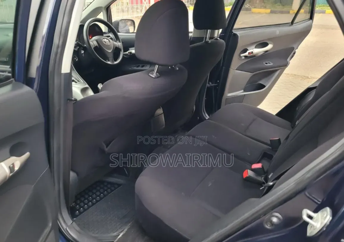 Toyota Auris 2009 Matt Black